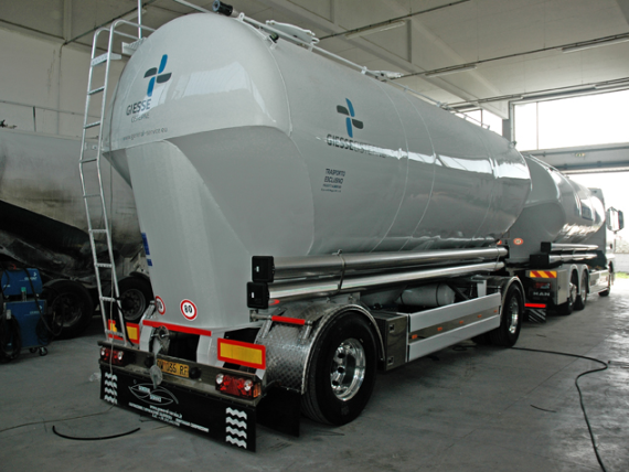CM 33 T silo prikolica GIESSE CISTERNE